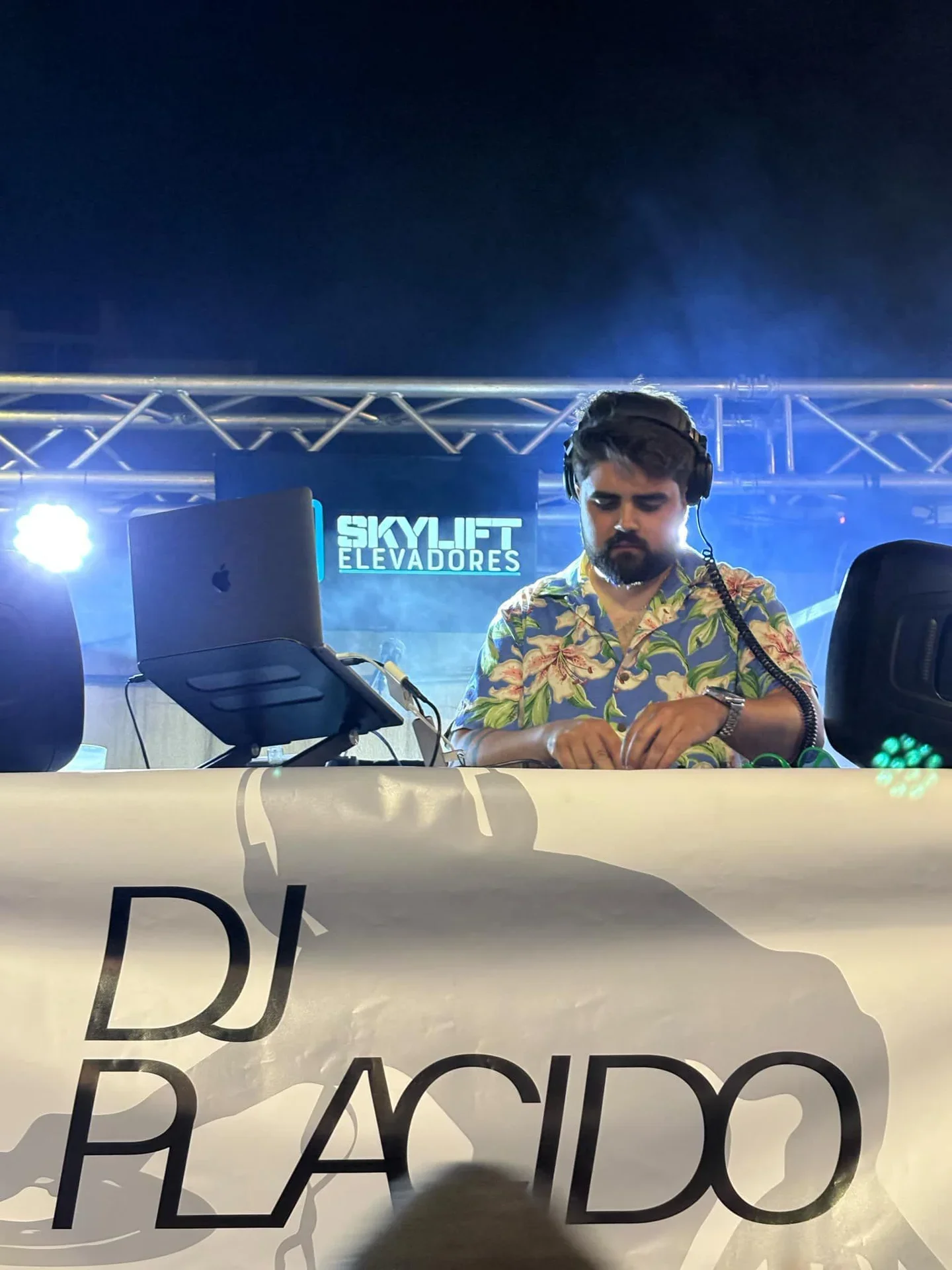 DJ Plácido