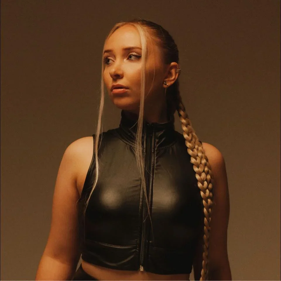 DJ Shannon Booth