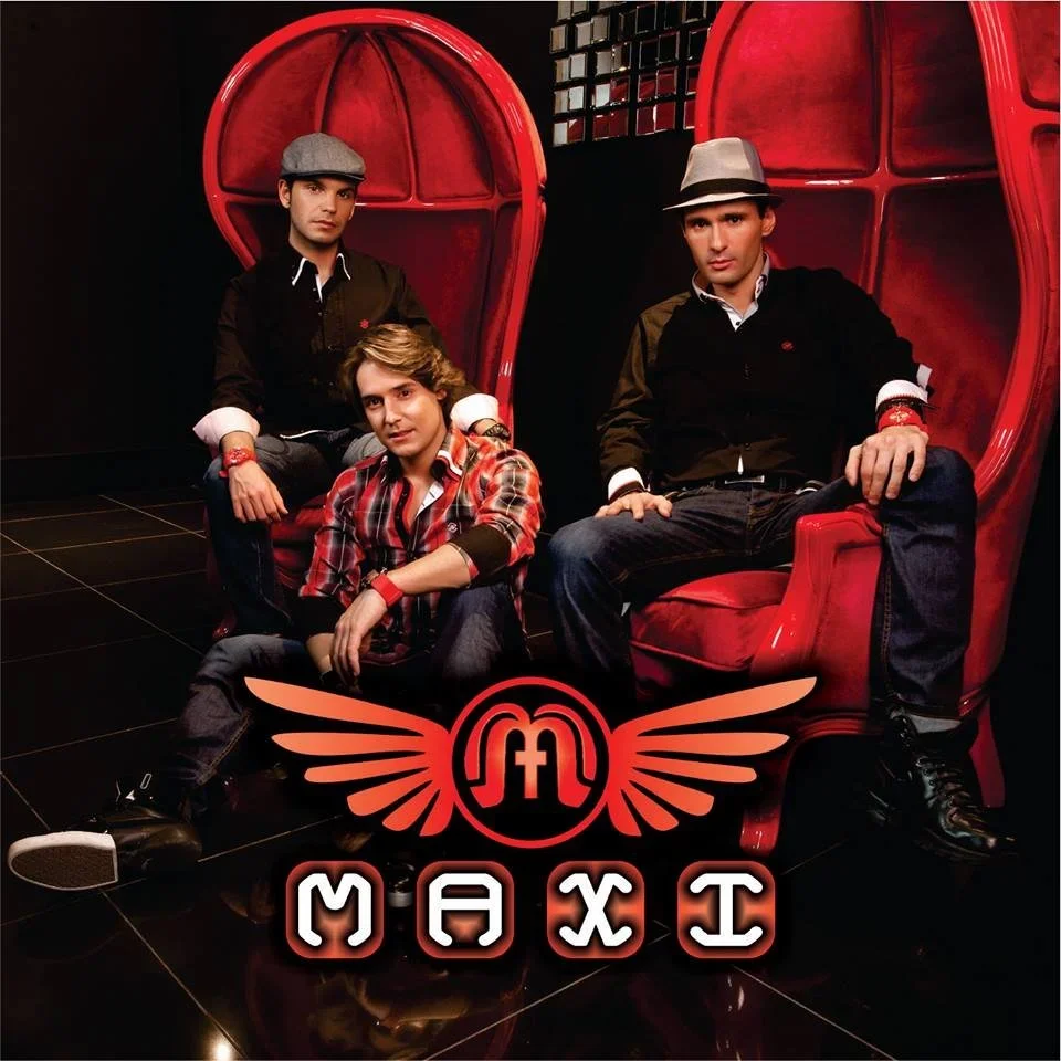 Maxi